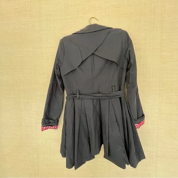 Peplum Trench/rain coat - Picture 9 of 13